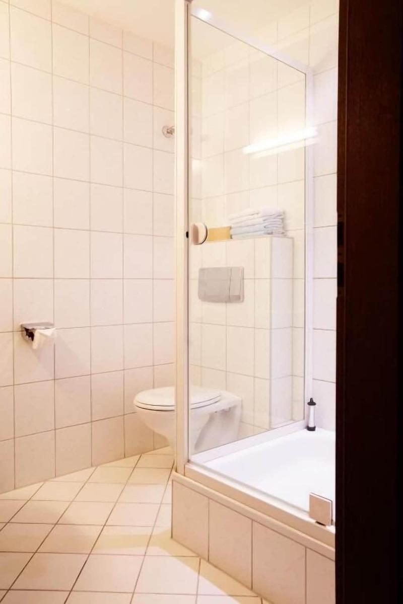 Hotel Huss image