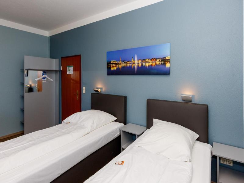 Hotel Sarstedter Hof image