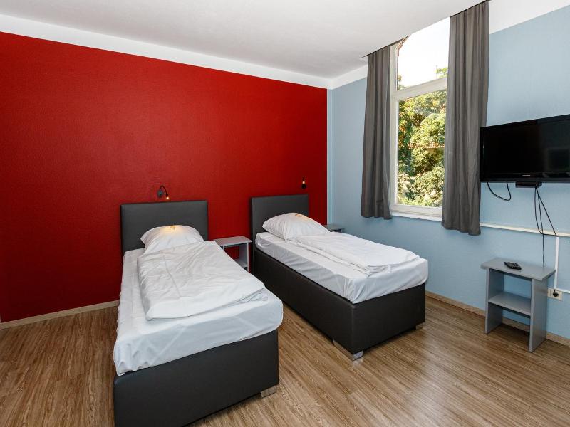 Hotel Sarstedter Hof image