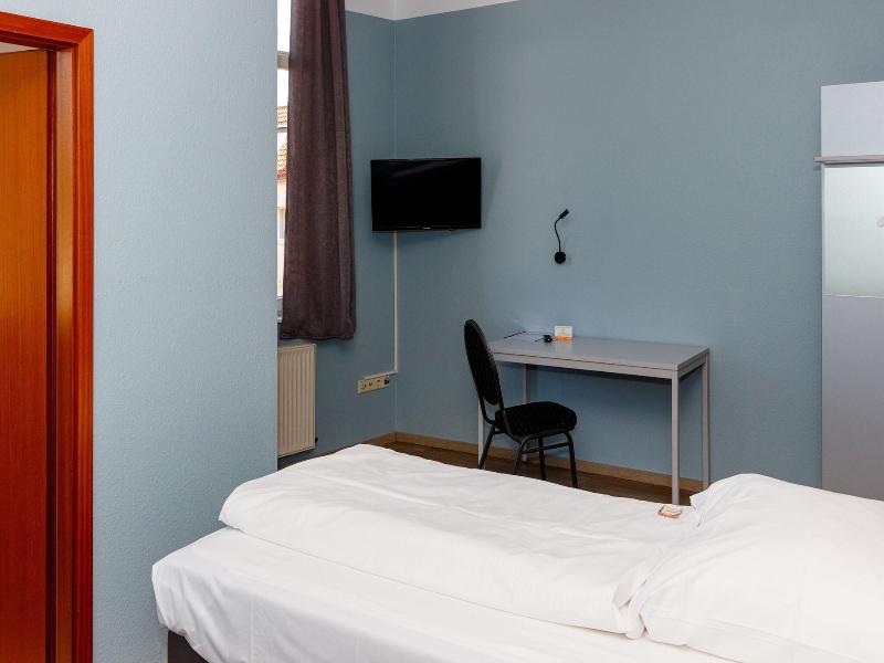 Hotel Sarstedter Hof image