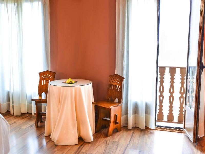 Cafe Bar Hotel Jefi image