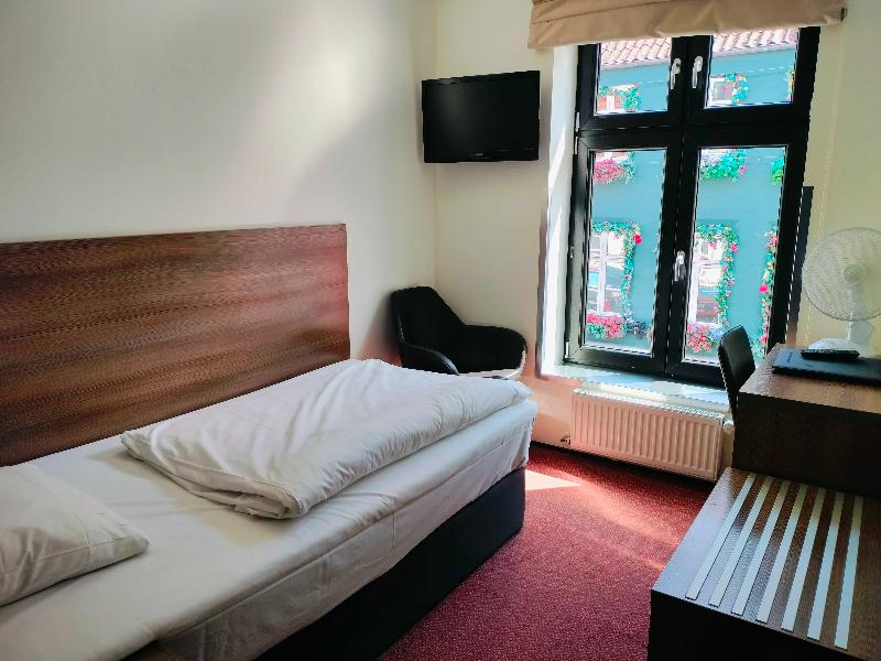 Dancenter Hotel Jomfru Ane image