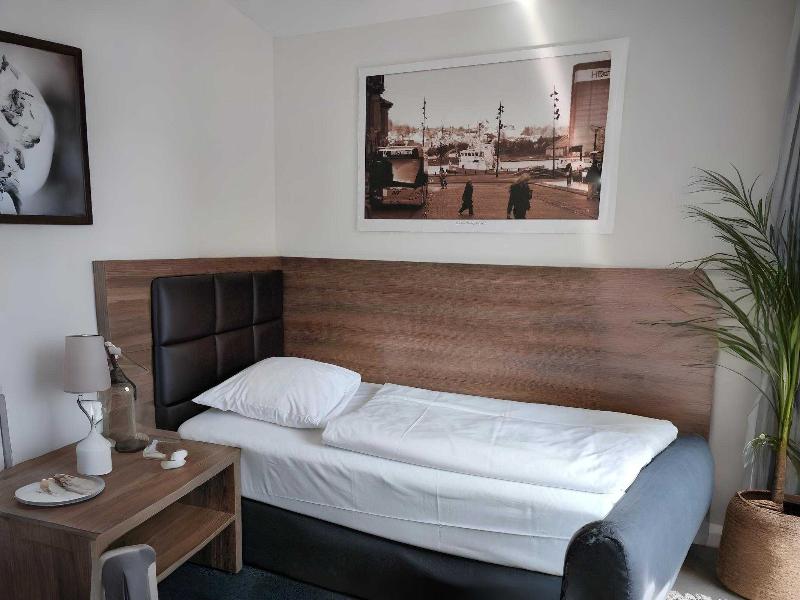 Dancenter Hotel Jomfru Ane image
