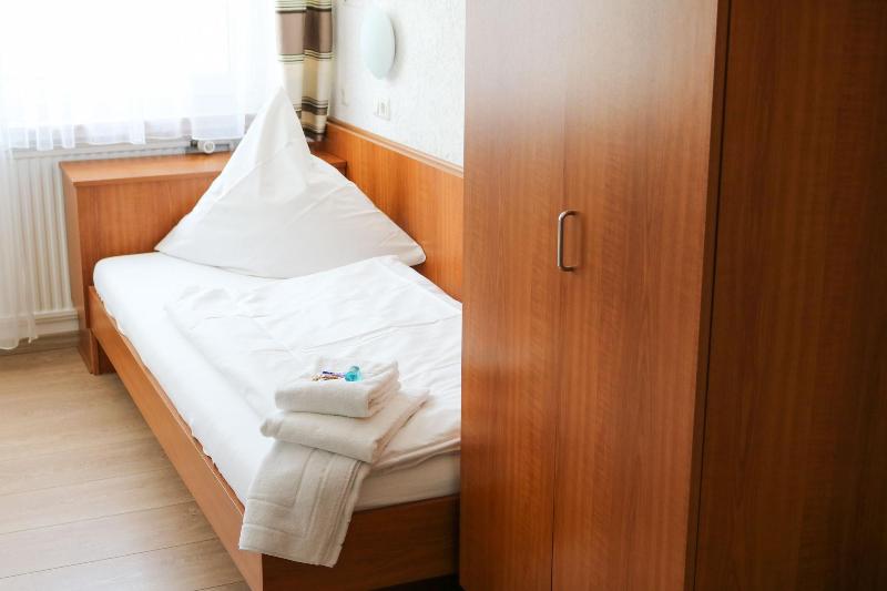Hotel Linnert image