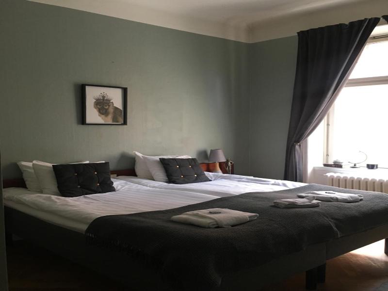 Morris Hotel image