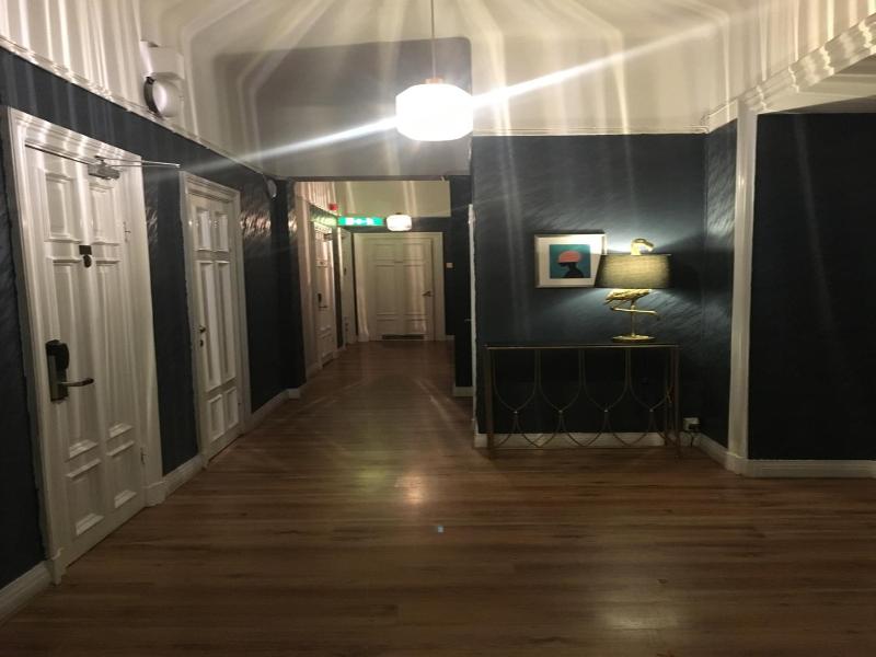 Morris Hotel — general view