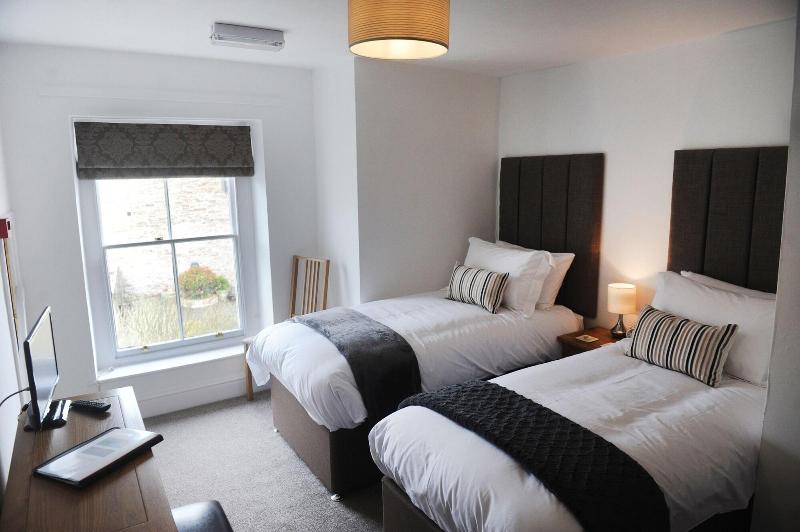 Ty Helyg Guest House image