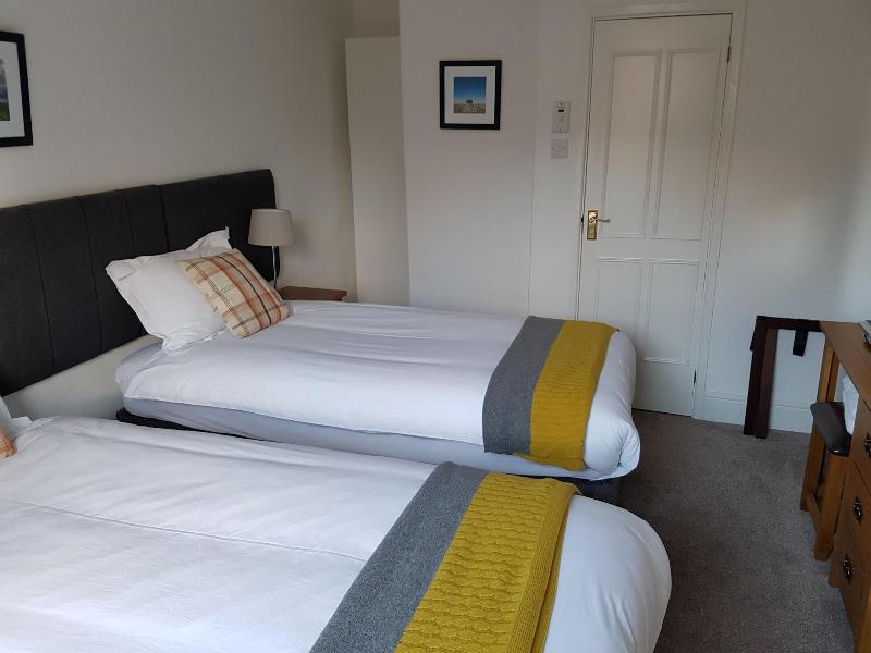 Ty Helyg Guest House image