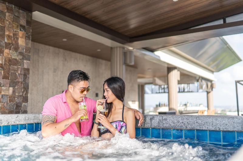 Zuri Hotel image
