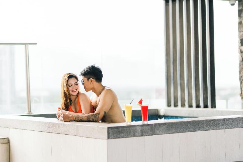 Zuri Hotel image