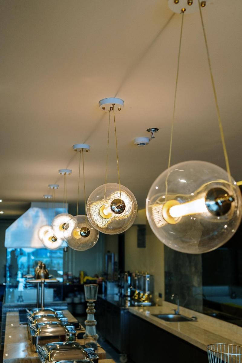 Zuri Hotel image