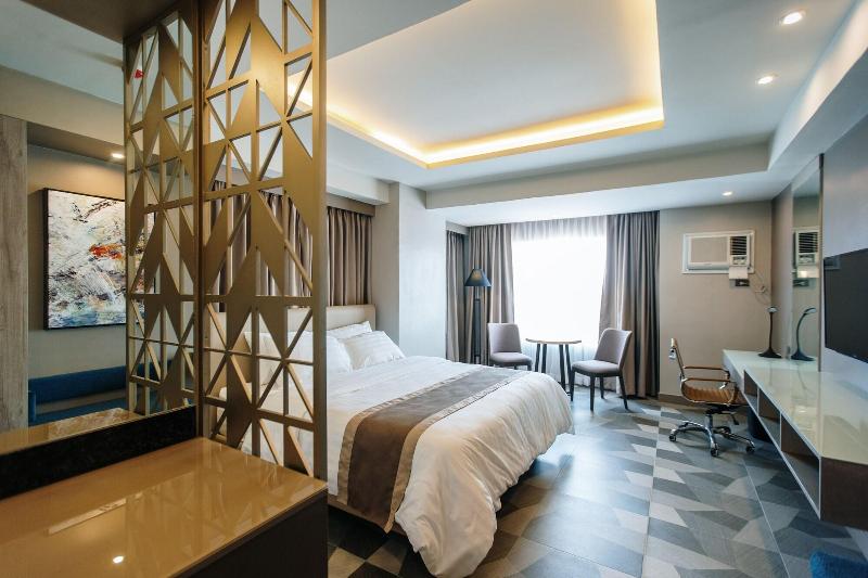 Zuri Hotel image