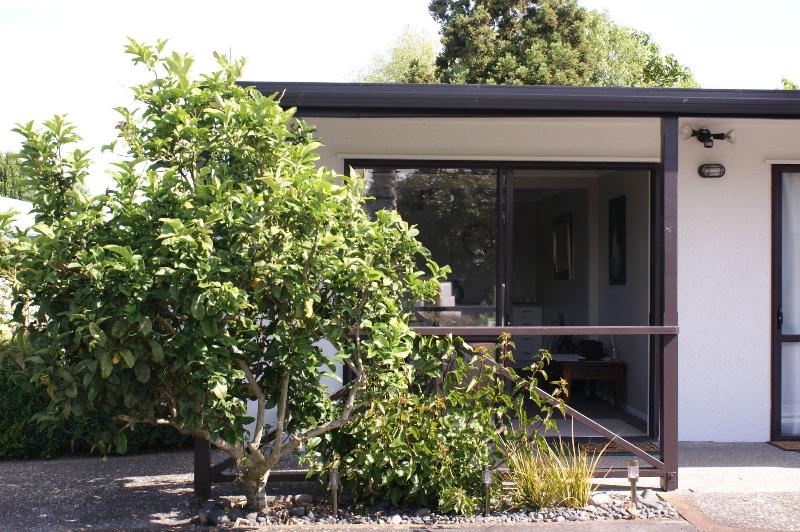 73 Milton image