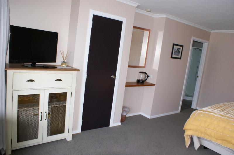 73 Milton image