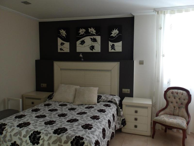 Ave Del Mar image