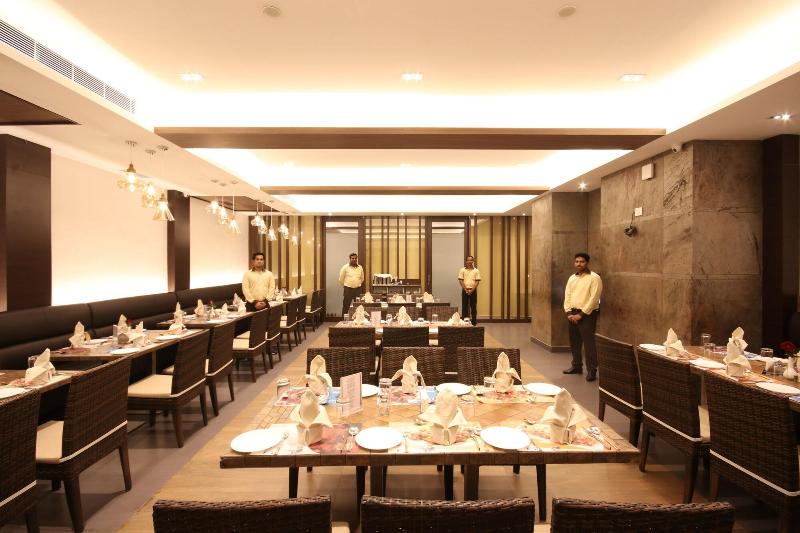 Khanna Fiesta image 3