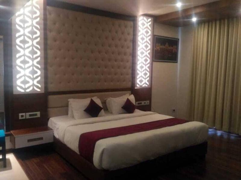 Hotel Preethi International image
