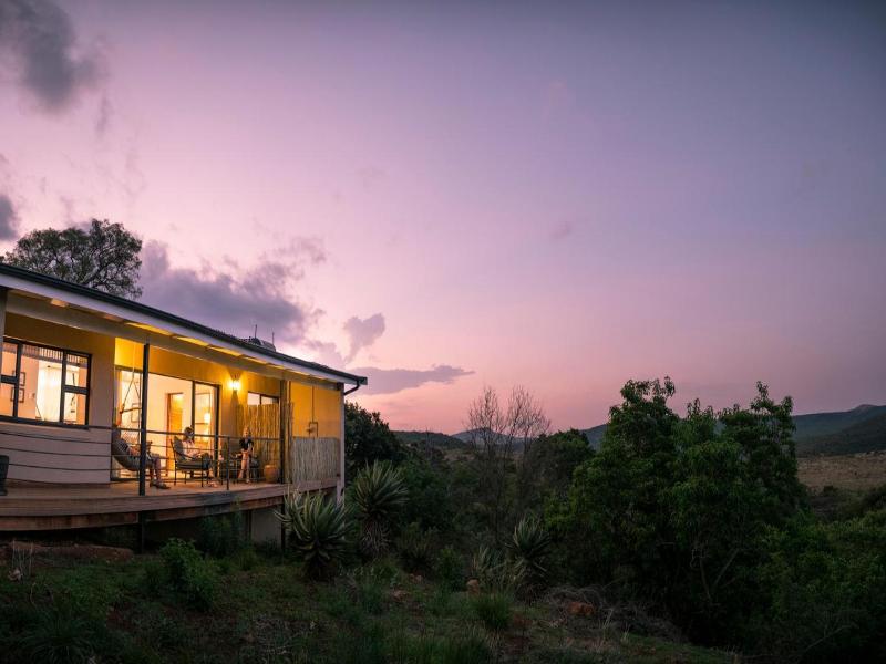 Fugitives' Drift Lodge