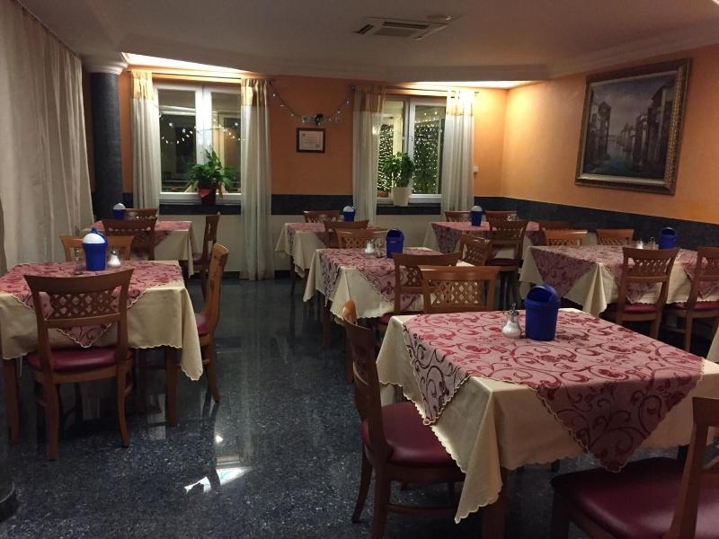 Hotel Garda image