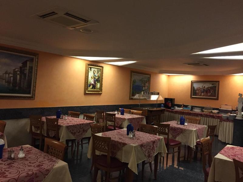Hotel Garda image