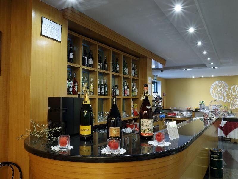 Hotel Romanisio image