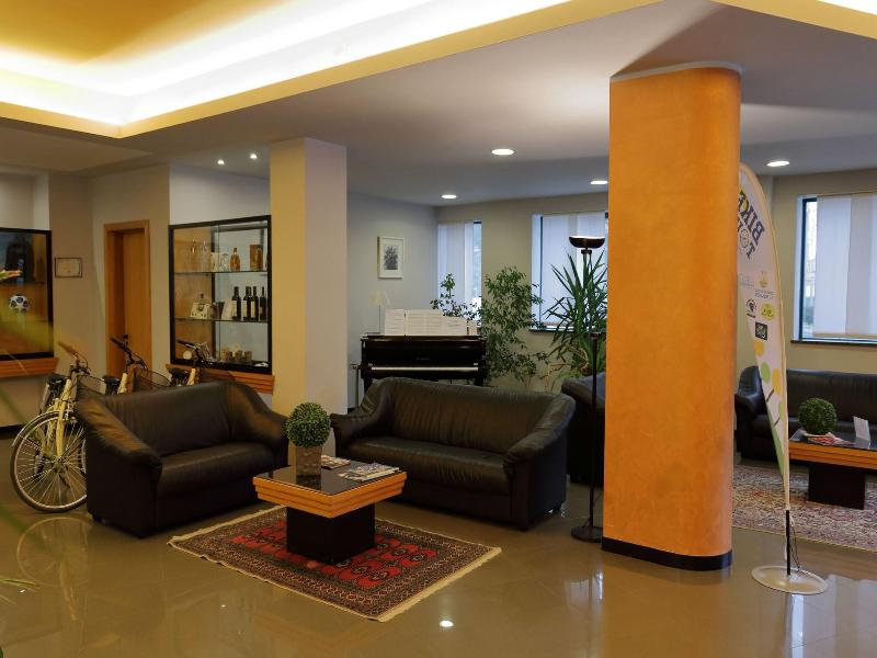 Hotel Romanisio image