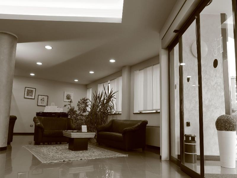 Hotel Romanisio image