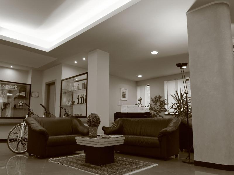 Hotel Romanisio image