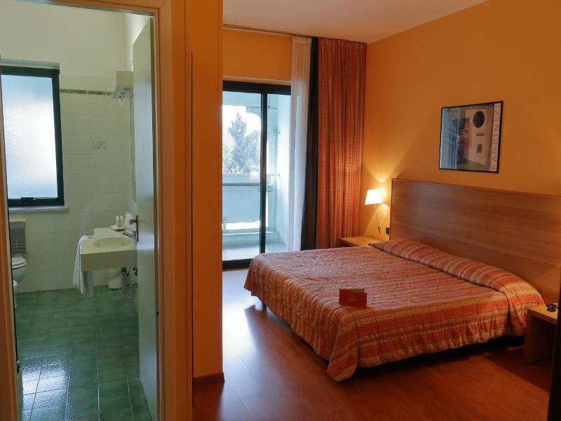 Hotel Romanisio image