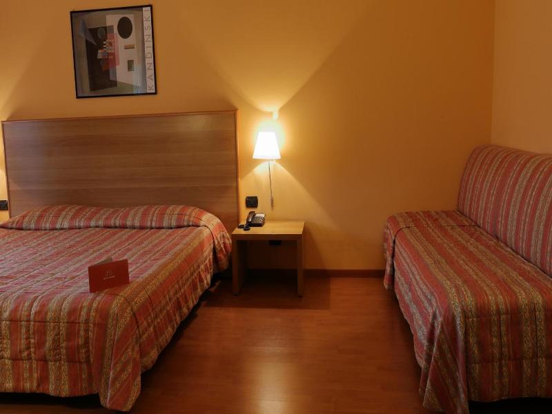 Hotel Romanisio image