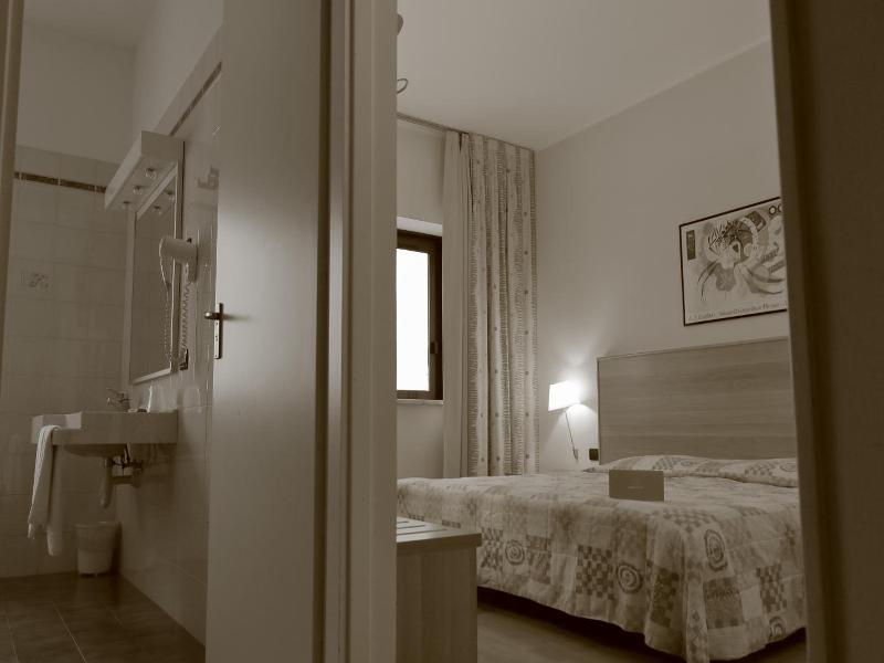 Hotel Romanisio image