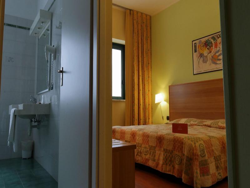Hotel Romanisio image