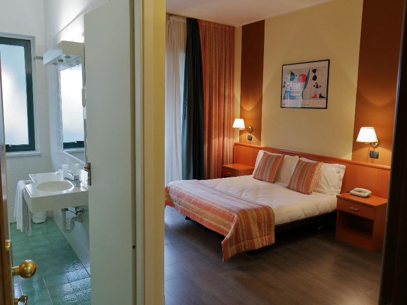 Hotel Romanisio image