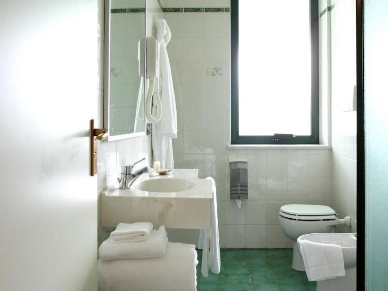 Hotel Romanisio image