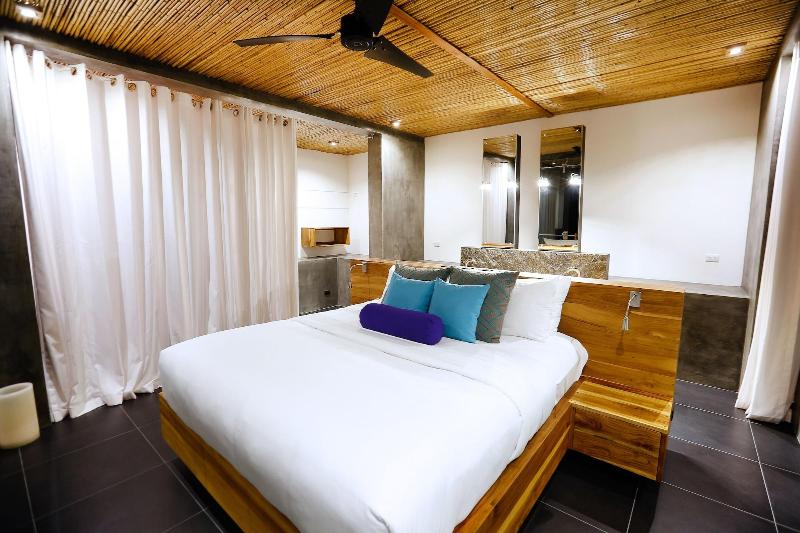 Kura Boutique Hotel image