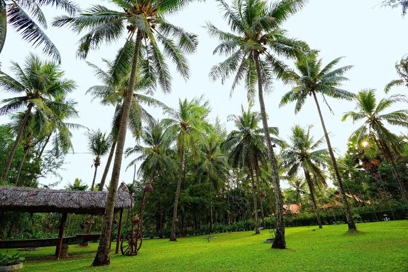 Nataya Roundhouse Coral Bay Resort And Spa image
