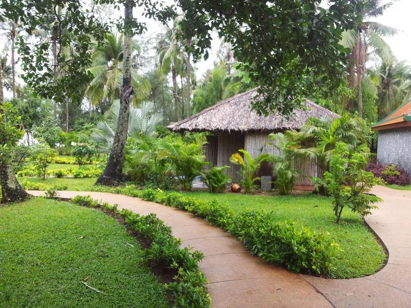 Nataya Roundhouse Coral Bay Resort And Spa image