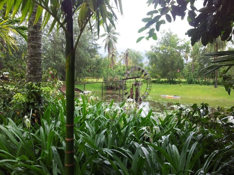 Nataya Roundhouse Coral Bay Resort And Spa image