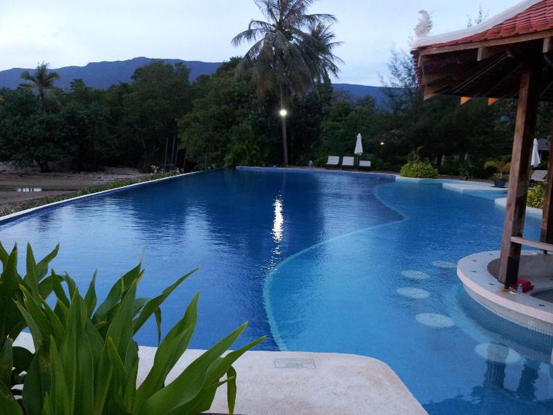 Nataya Roundhouse Coral Bay Resort And Spa image