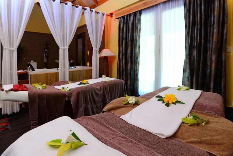Nataya Roundhouse Coral Bay Resort And Spa image