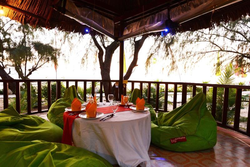 Nataya Roundhouse Coral Bay Resort And Spa image