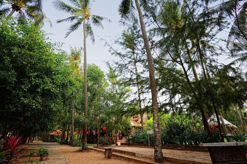 Nataya Roundhouse Coral Bay Resort And Spa image