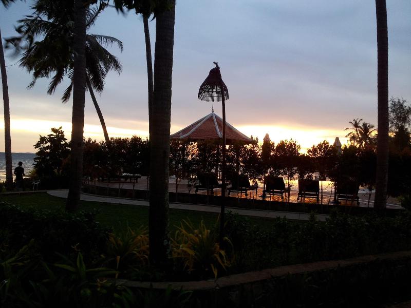 Nataya Roundhouse Coral Bay Resort And Spa image