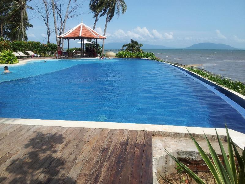 Nataya Roundhouse Coral Bay Resort And Spa image