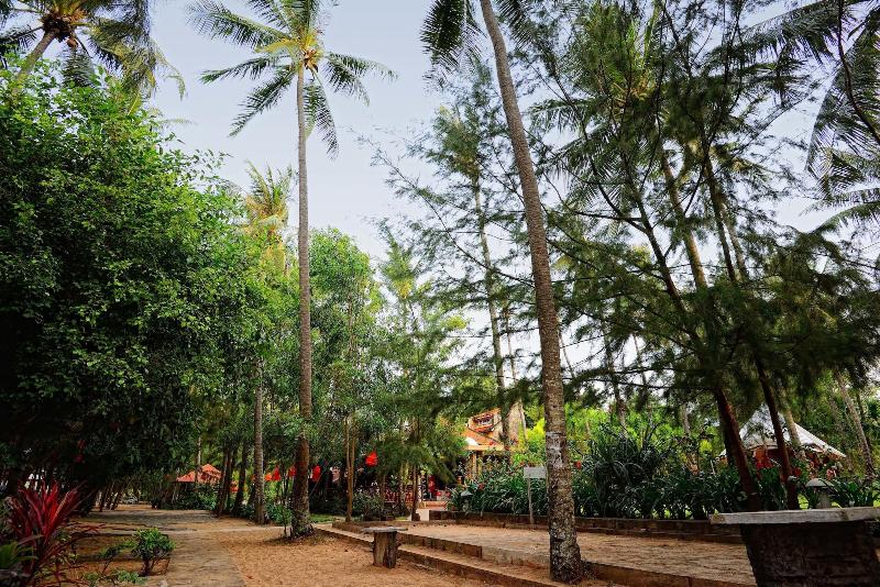 Nataya Roundhouse Coral Bay Resort And Spa image
