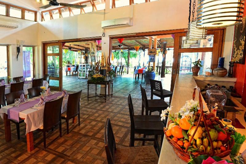 Nataya Roundhouse Coral Bay Resort And Spa image
