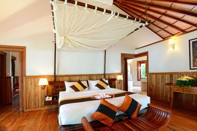 Nataya Roundhouse Coral Bay Resort And Spa image
