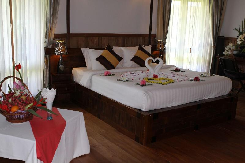 Nataya Roundhouse Coral Bay Resort And Spa image