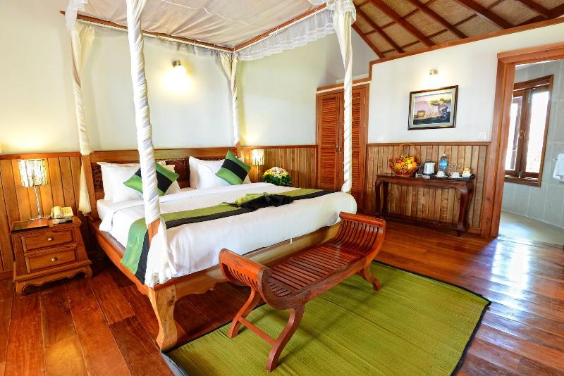 Nataya Roundhouse Coral Bay Resort And Spa image