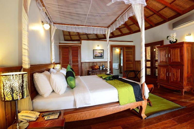 Nataya Roundhouse Coral Bay Resort And Spa image